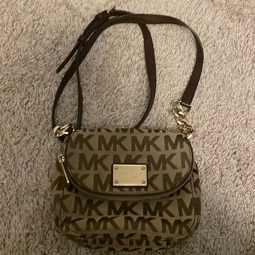 Michael Kors Tan purse
